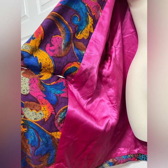 Shepherds Pura Seta Silk Jacket
Blazer Floral size Medium New jacket no tag - Picture 2 of 12